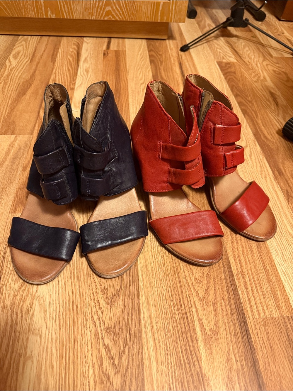 Lot of two Miz Mooz Open-Toe Leather Mules in Navy and Red European size 38